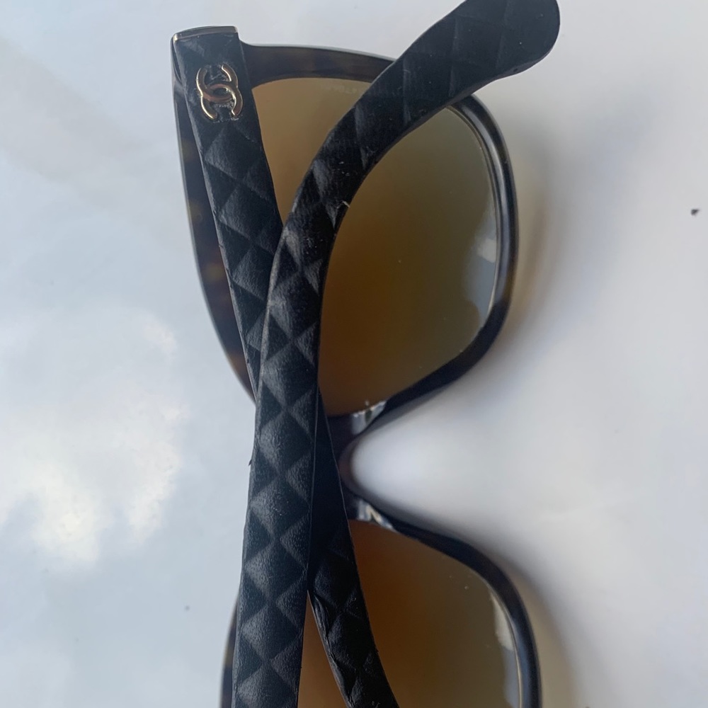 Chanel Tortoise Shell Sunglasses - image 4